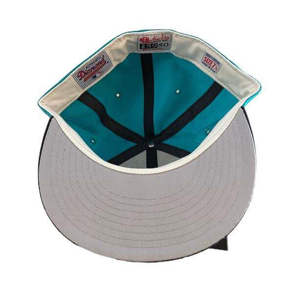 New Era Vintage Florida Marlins Fitted Hat 7 1/4 - Picture 4 of 4